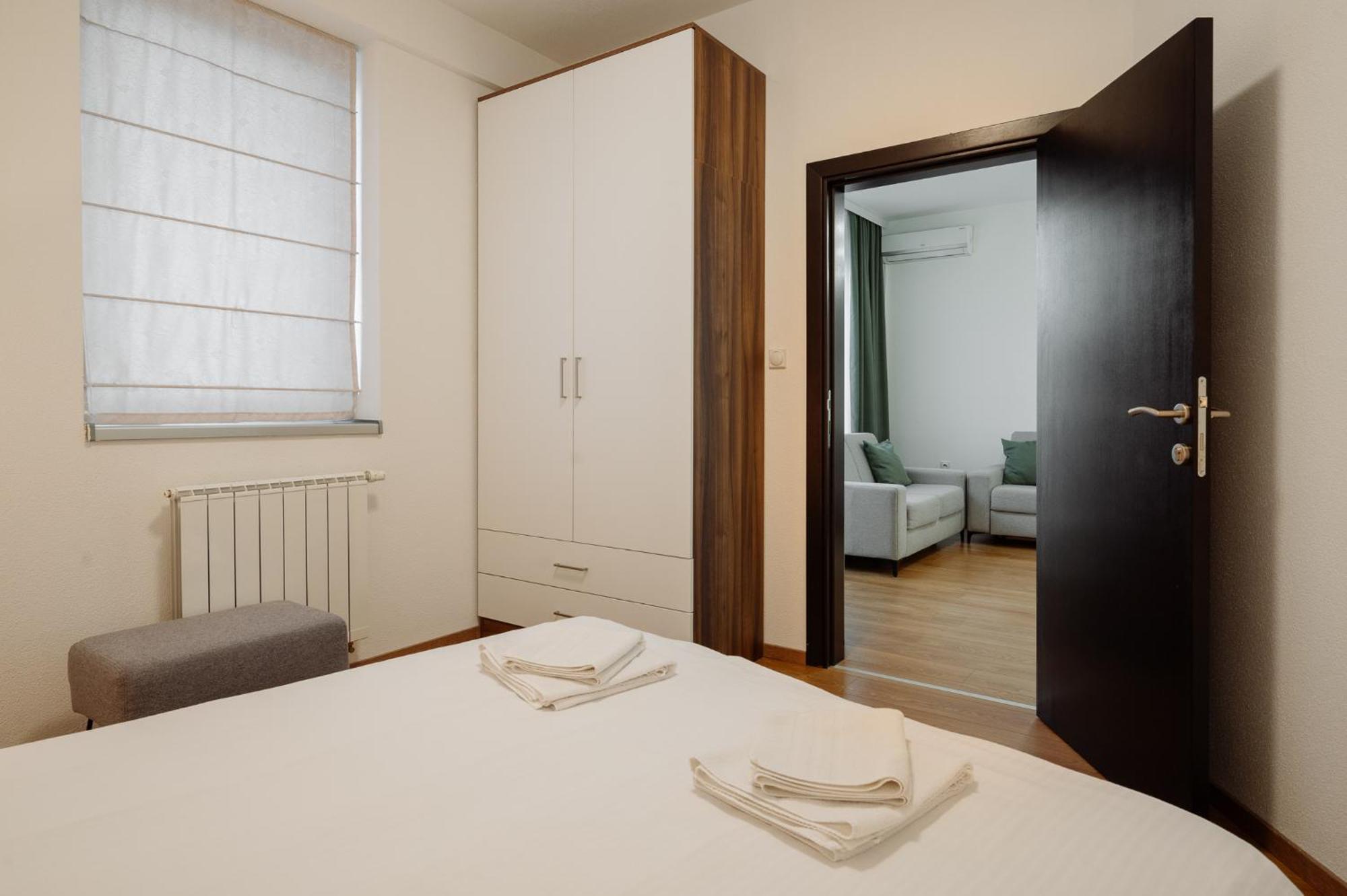 Apartman Square Trg Prijedor Exterior foto