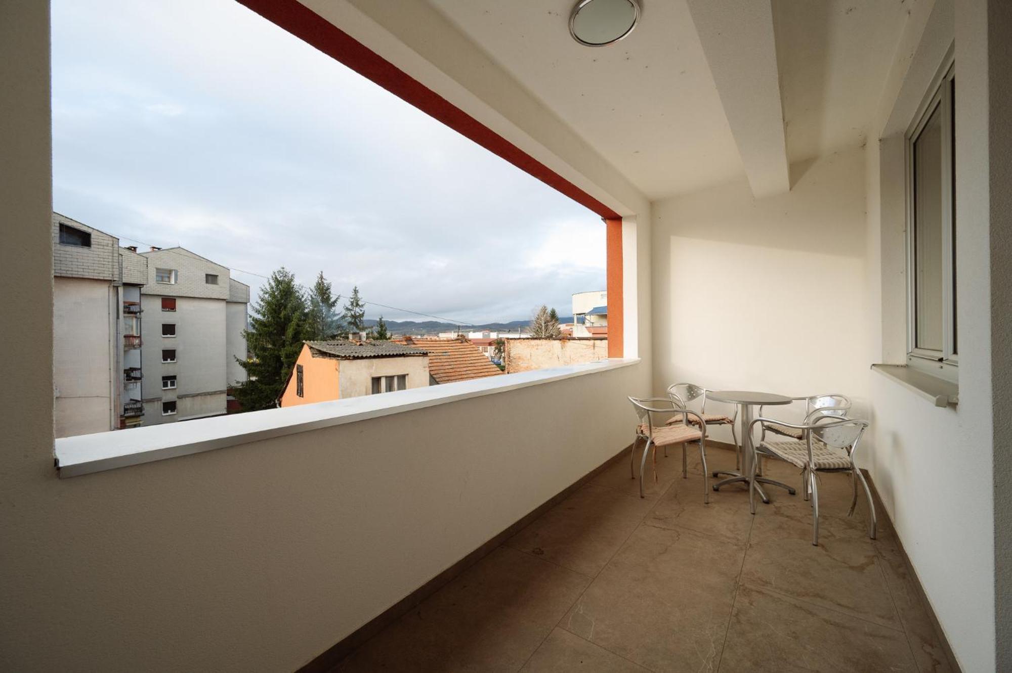 Apartman Square Trg Prijedor Exterior foto